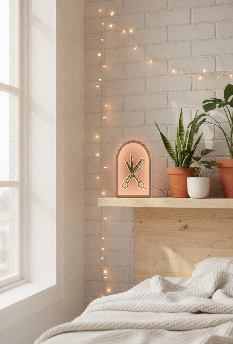 Schere und Kamm LED-Lampe im Schlafzimmer