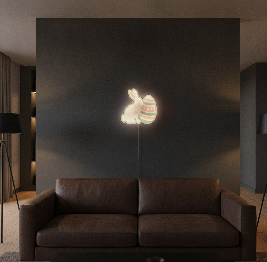 Osterhase mit Ei LED-Lampe an der Wand im Wohnzimmer